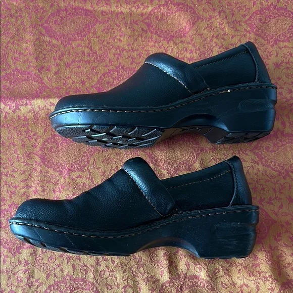 b.o.c. Black Slip-On Shoes - Picture 3 of 6